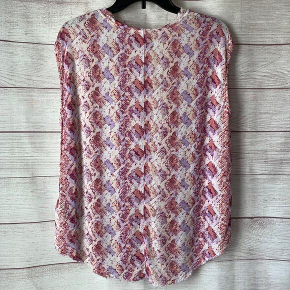 Dear John Pink Geometric Pattern Blouse Sleeveless Scoop Neckline Top Size M - Picture 6 of 15